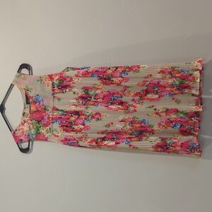 Romeo + Juliet Couture Baby Doll Pleated Floral Dress Size Small